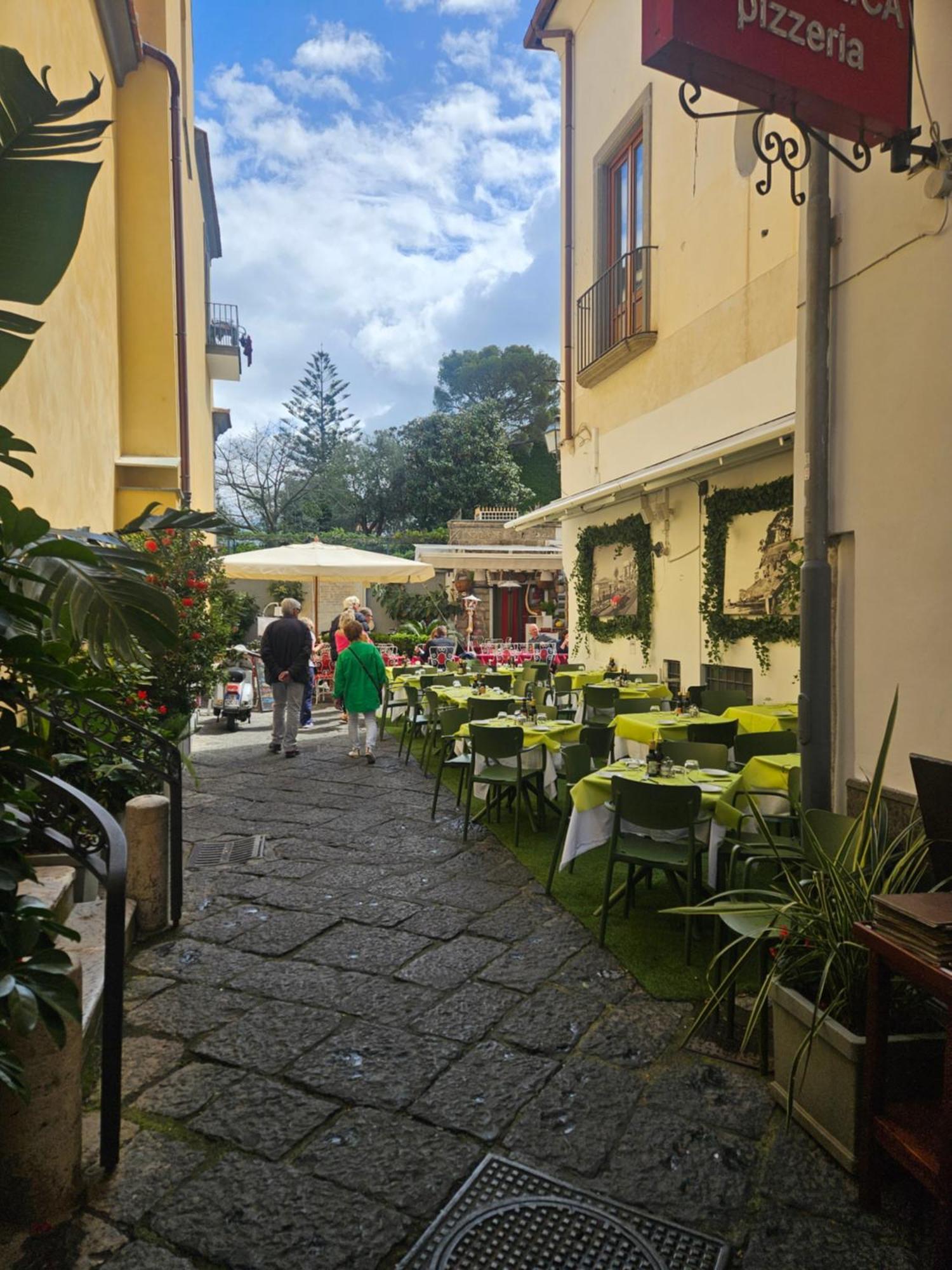 Apartment Casa Savoia Dream Naples